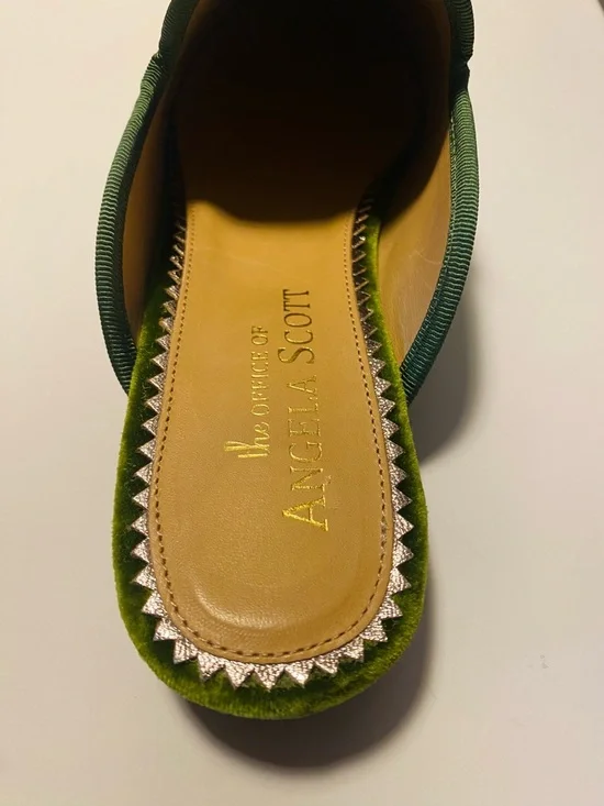 THE OFFICE OF ANGELA SCOTT Miss Adelaide Green Velvet Mules Size 36 US 6 NIB NEW - Picture 4 of 9